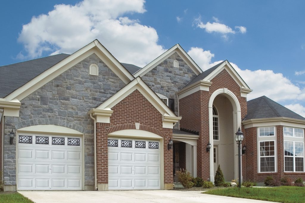 garage door with windows